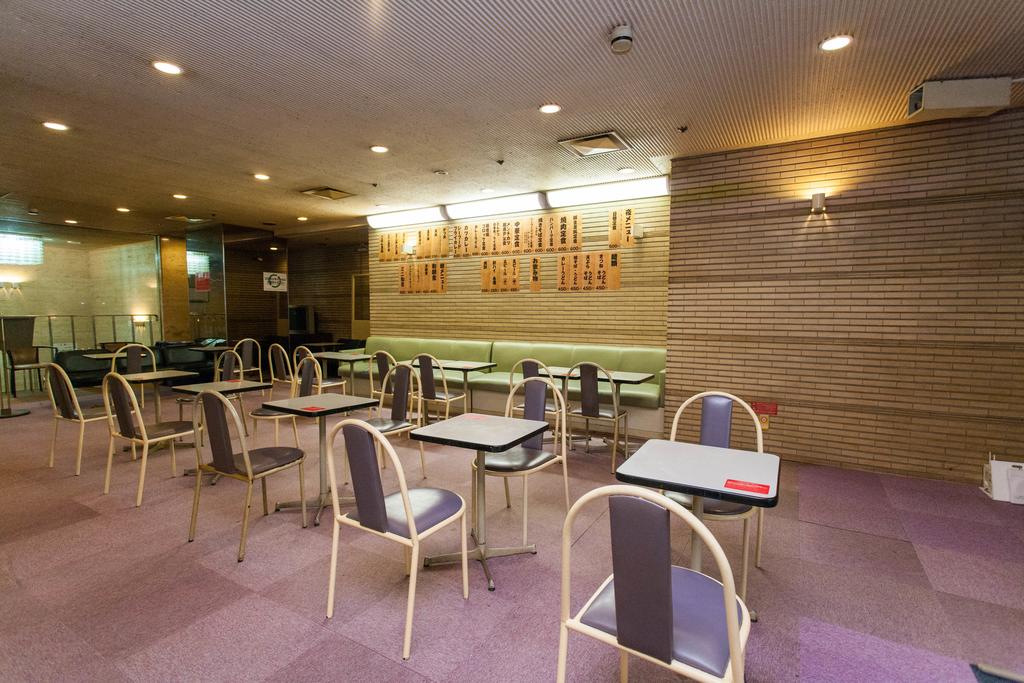 Unique hotel Capsule Hotel Asahi Plaza Shinsaibashi5, Japan