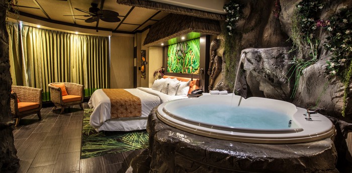  Unique hotel Fantasyland Hotel, Canada