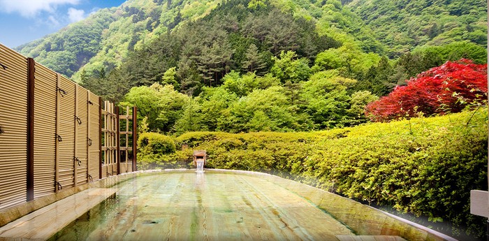  Unique hotel Nishiyama Onsen Keiunkan, Japan