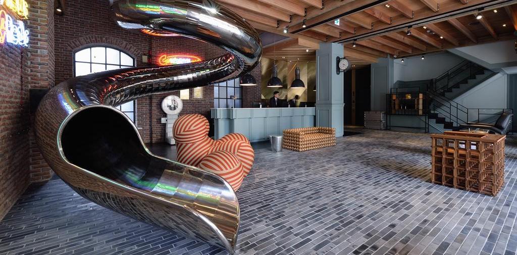  Unique hotel Reddot Hotel, Taiwan